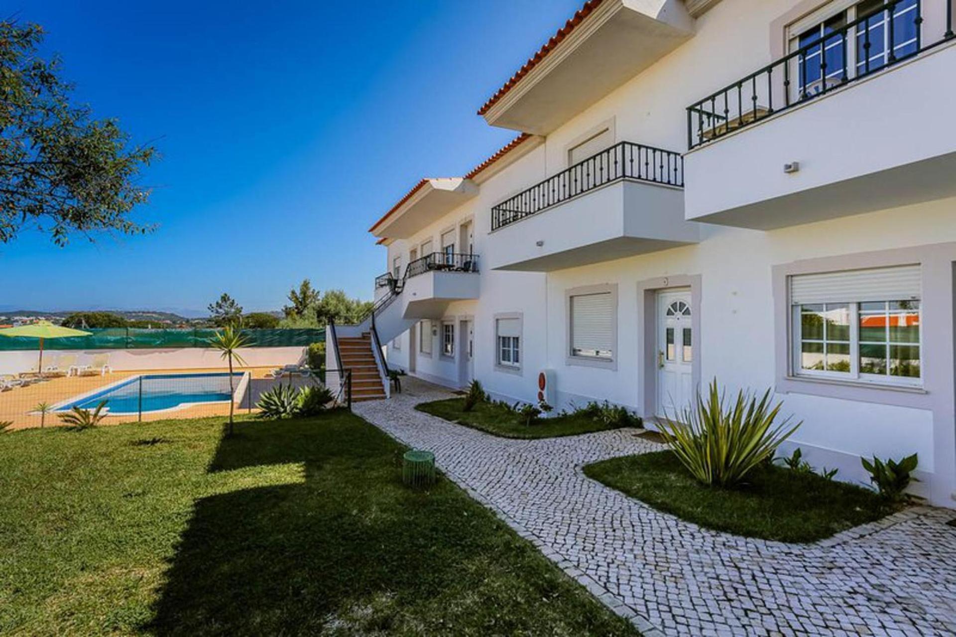 Apartamento Remarkable 1-bed In Olhos De Agua *